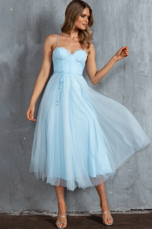 Smitten Sweetheart Neckline Chiffon Midi Dress Blue